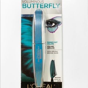 L’Oreal: Voluminous Butterfly in Black